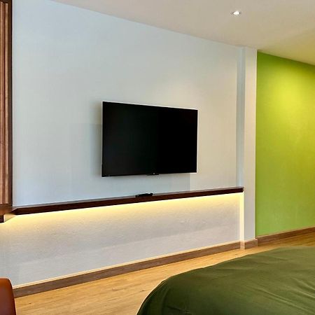The Tangerine Guesthouse กรุงเทพมหานคร ภายนอก รูปภาพ