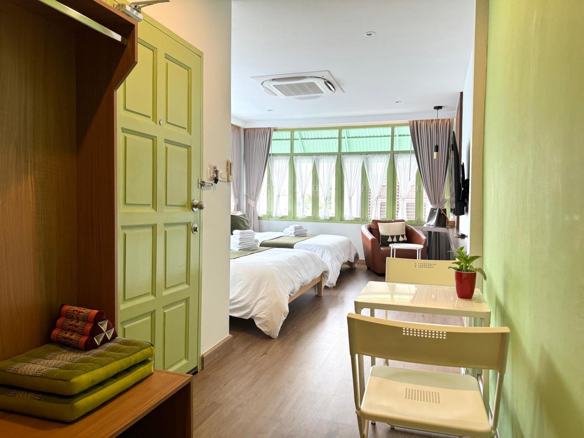 The Tangerine Guesthouse กรุงเทพมหานคร ภายนอก รูปภาพ
