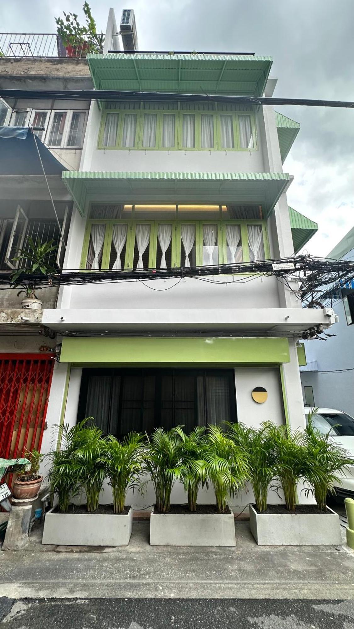 The Tangerine Guesthouse กรุงเทพมหานคร ภายนอก รูปภาพ