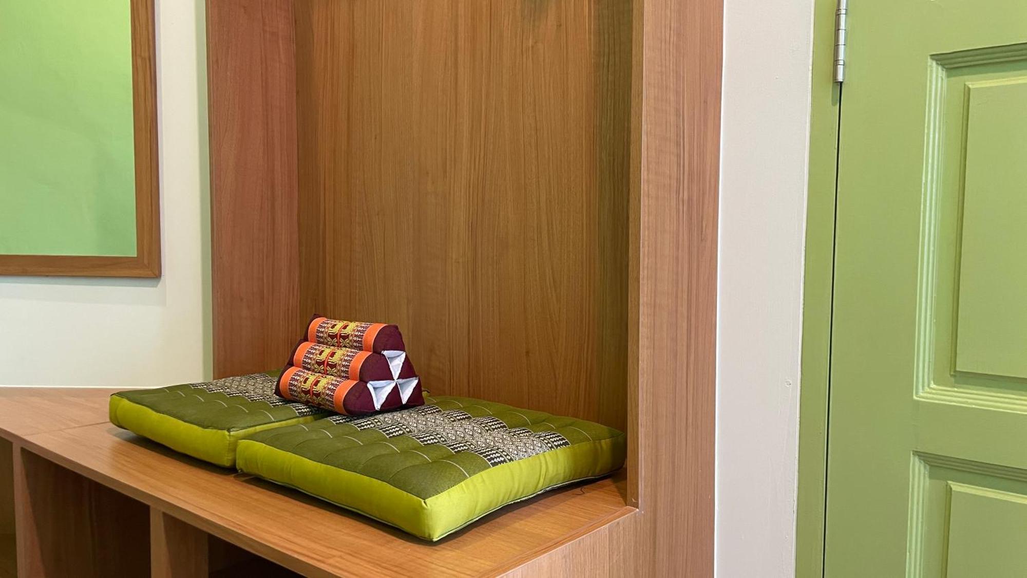 The Tangerine Guesthouse กรุงเทพมหานคร ภายนอก รูปภาพ
