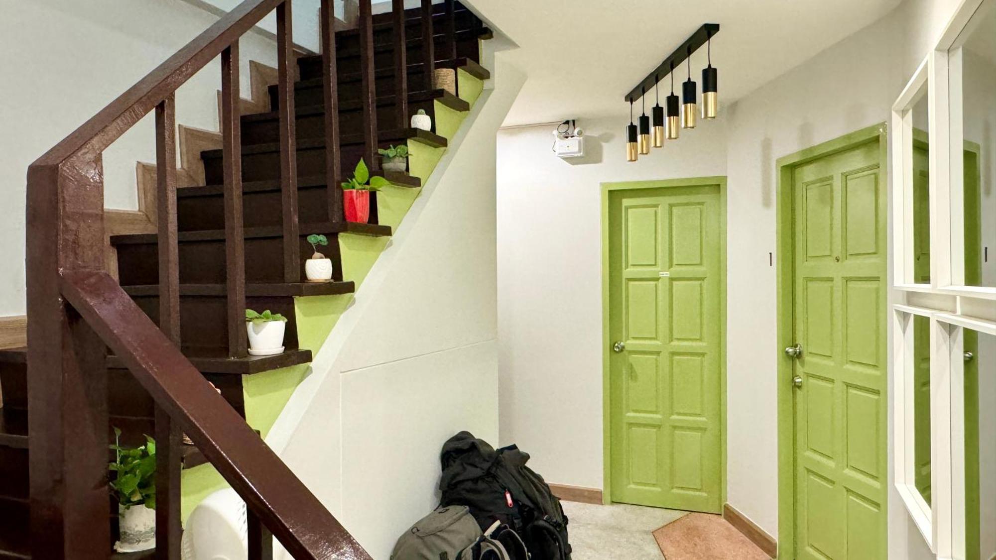 The Tangerine Guesthouse กรุงเทพมหานคร ภายนอก รูปภาพ